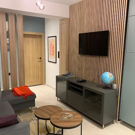Apartment 2 Bedroom *
