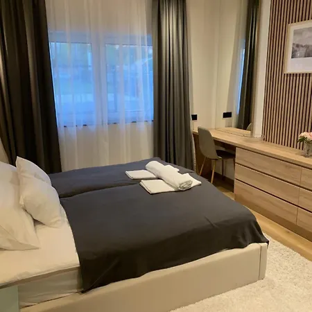 2 Bedroom דירה *