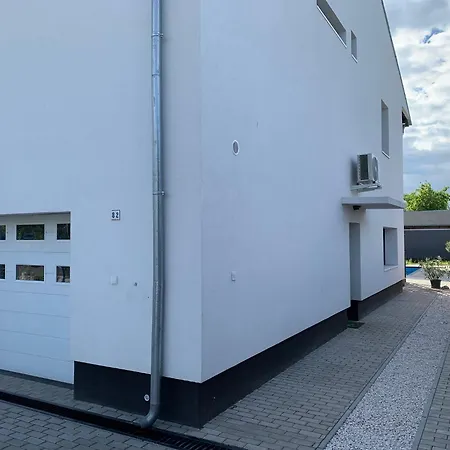 Apartment 2 Bedroom